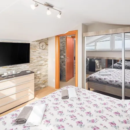 Rossini Superior Apartment *